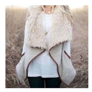 Cracker Barrel Faux Fur Sherpa Vest